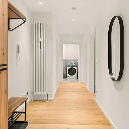 Deluxe - Design & Space * Dingolfing
