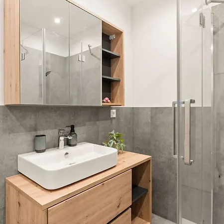 Deluxe - Design & Space Dingolfing